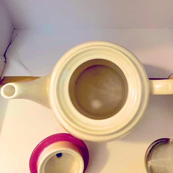 Mini floral teapot, handcrafted by Sun Art - Picture 3 of 4